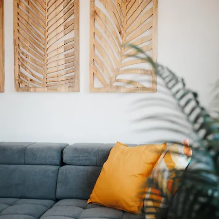Apartament Mona